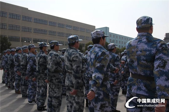 廚壹堂 | 熱血鑄軍魂，像戰(zhàn)士一樣奮斗在2018！