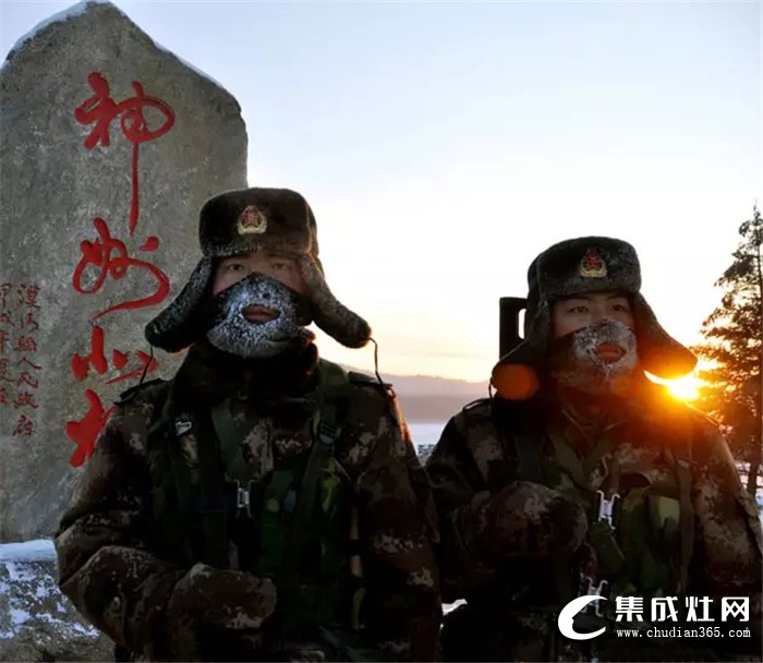 優(yōu)格集成灶致敬八一建軍節(jié)！祝所有的軍人朋友節(jié)日快樂！