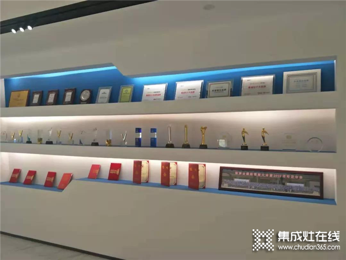 浙派集成灶新展館即將啟用，讓服務(wù)品質(zhì)更上一層樓