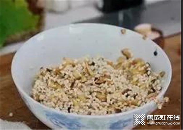 力巨人M7-Z教你做荷香糯米雞，讓美味更上一層樓